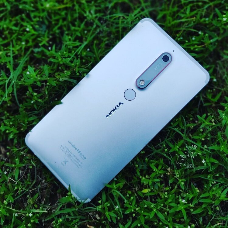 Смартфон Nokia L (демо)